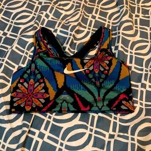 Nike dri-fit sports bra brand new size medium
